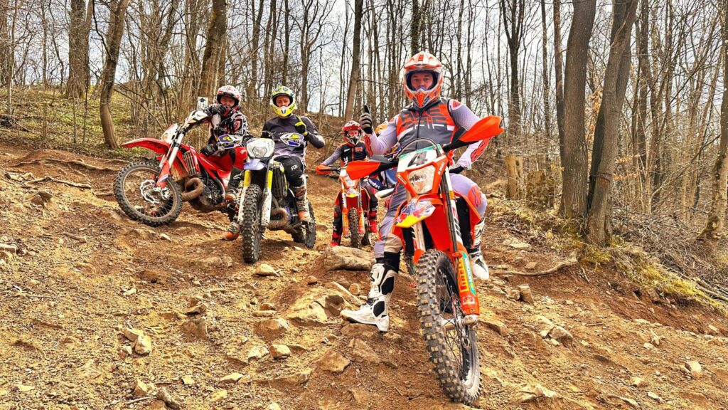 Enduro - Niv 1 - Bilstain opstapper