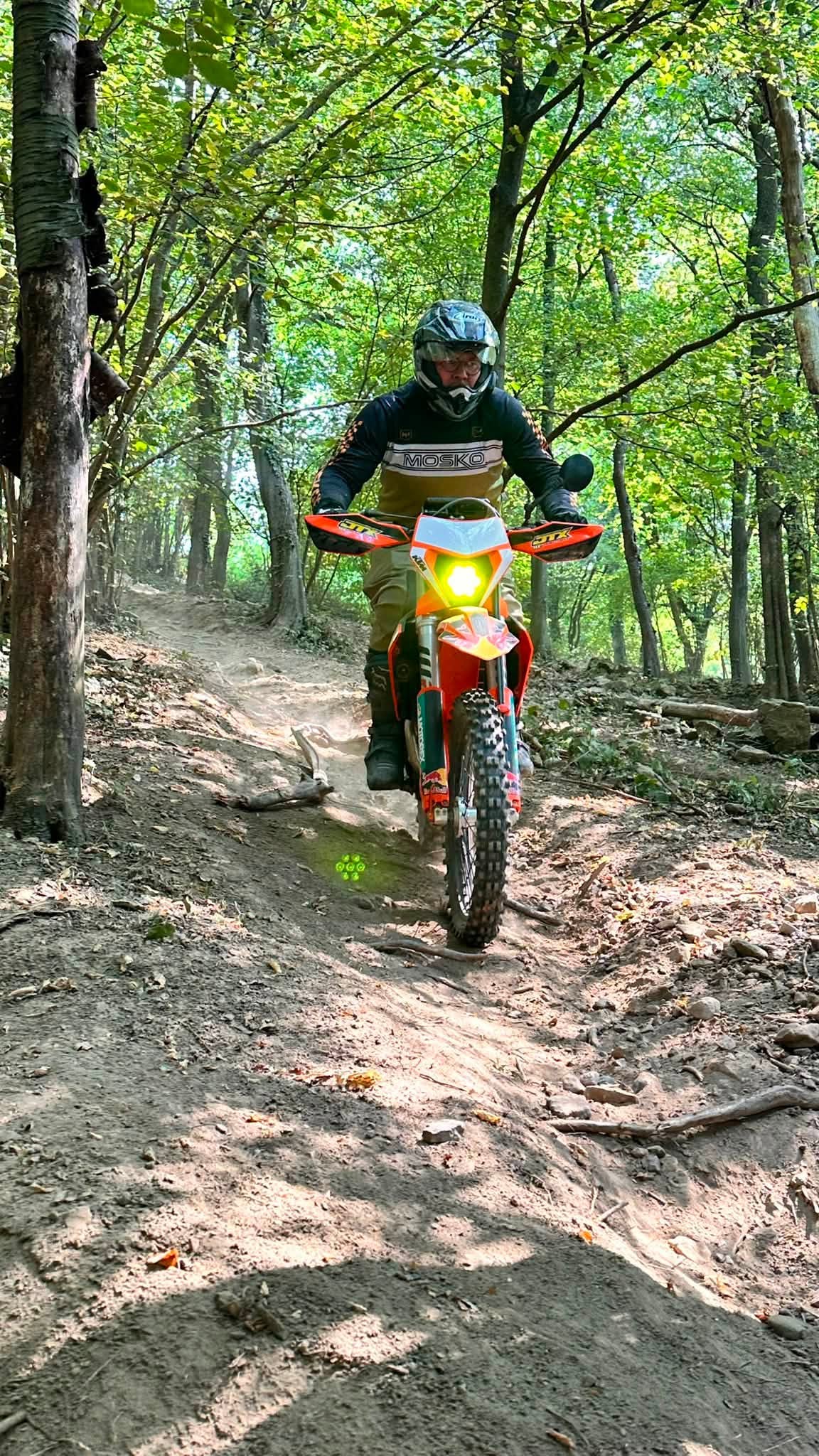 Enduro - Niv 1 - Bilstain opstapper