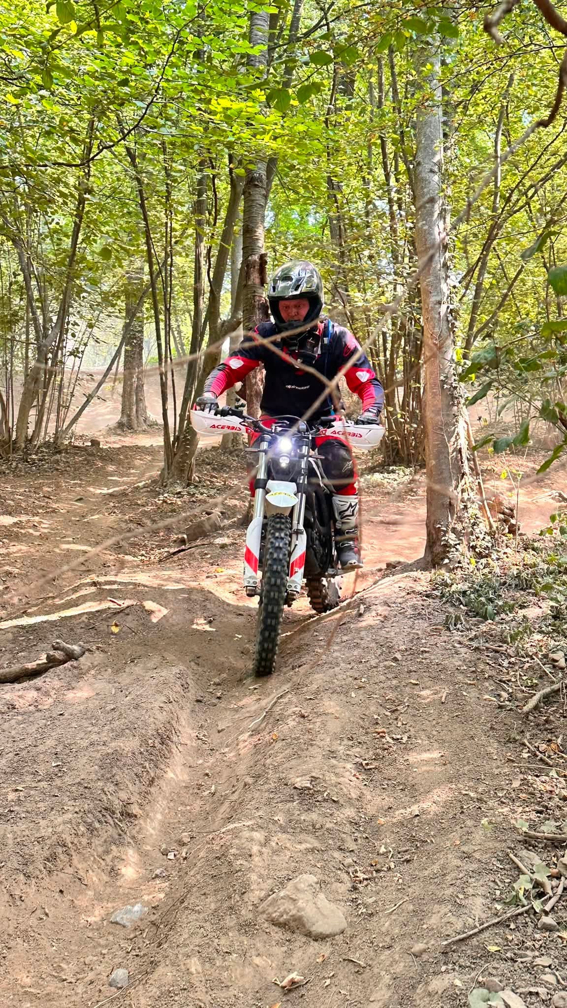Enduro - Niv 1 - Bilstain opstapper