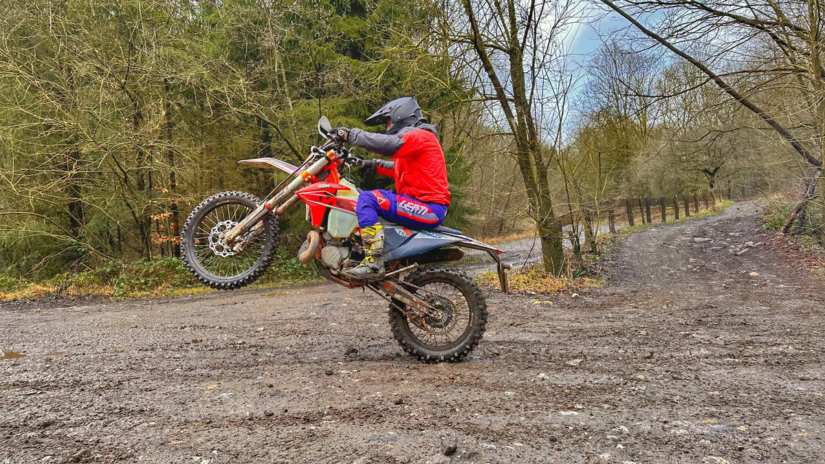 Enduro - Niv 1 - Bilstain opstapper