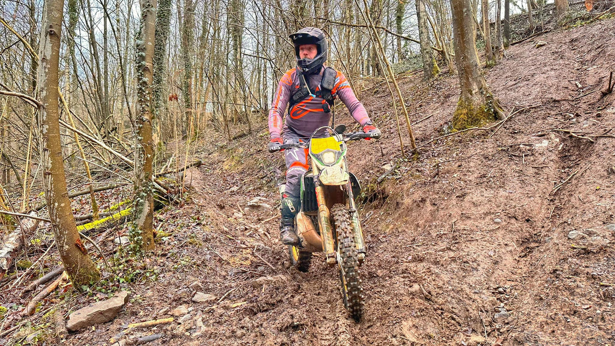 Enduro - Niv 1 - Bilstain opstapper