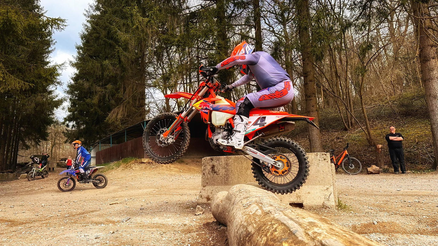 Enduro -Niv 1- Bilstain opstapper